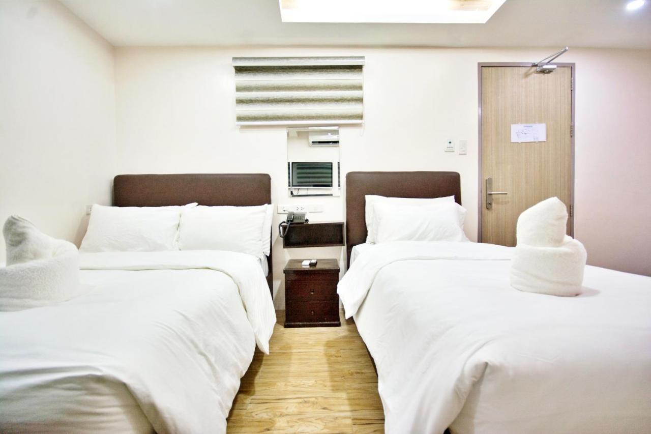 Emerald Island Hotel 발라박 외부 사진