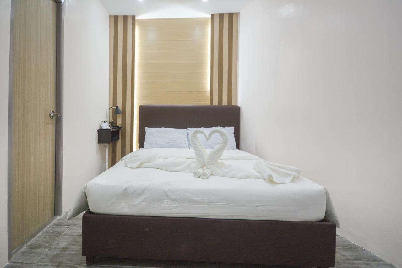 Emerald Island Hotel 발라박 외부 사진